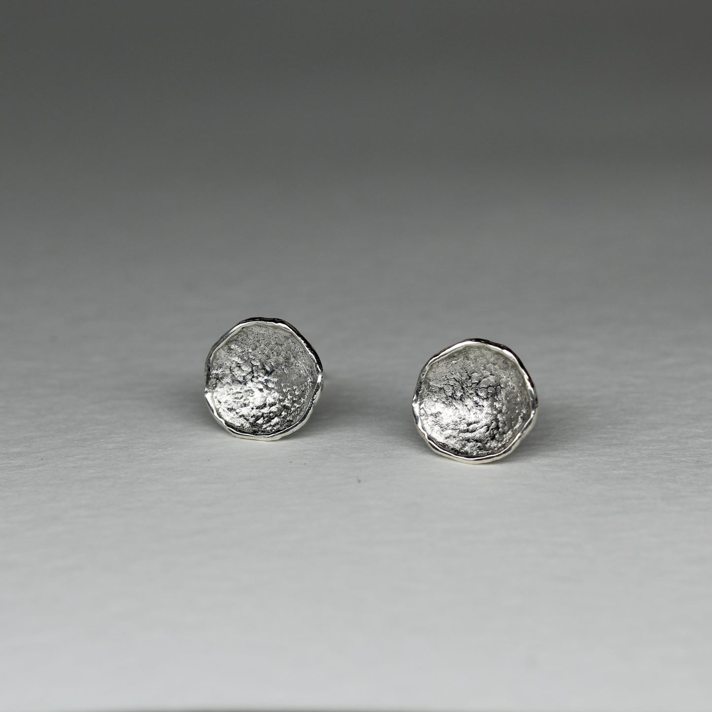 Small Shell Petal Ear Studs