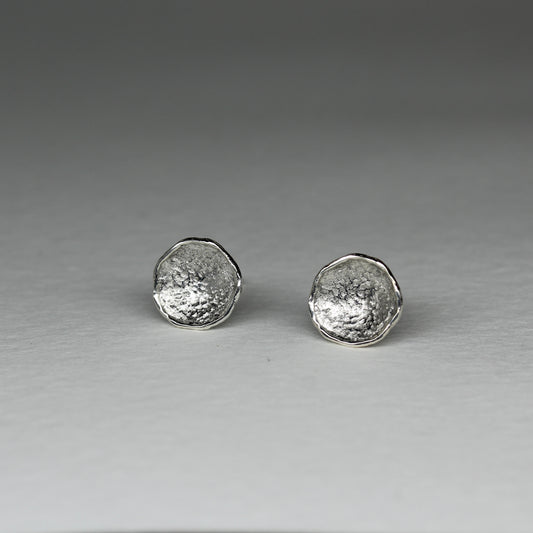 Small Shell Petal Ear Studs